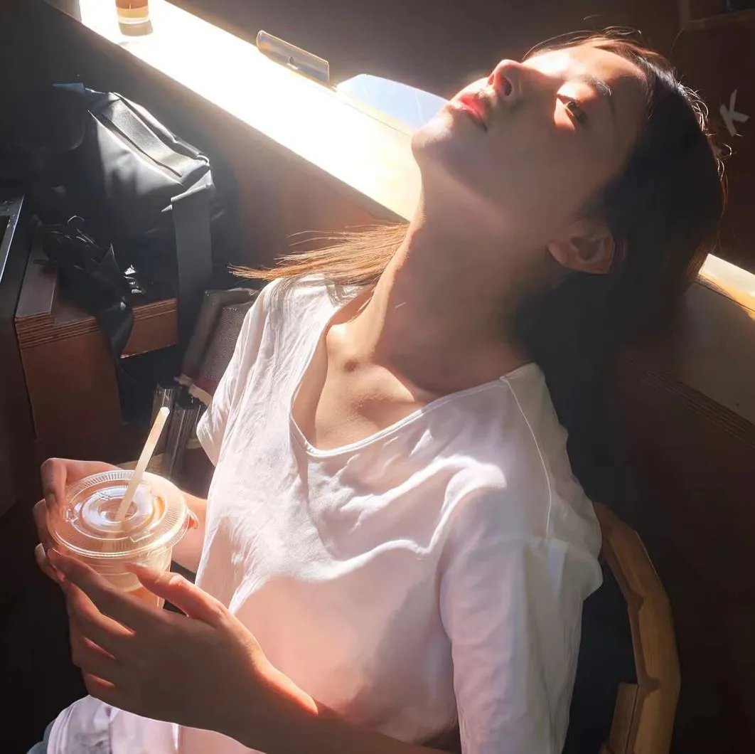 四月的女儿